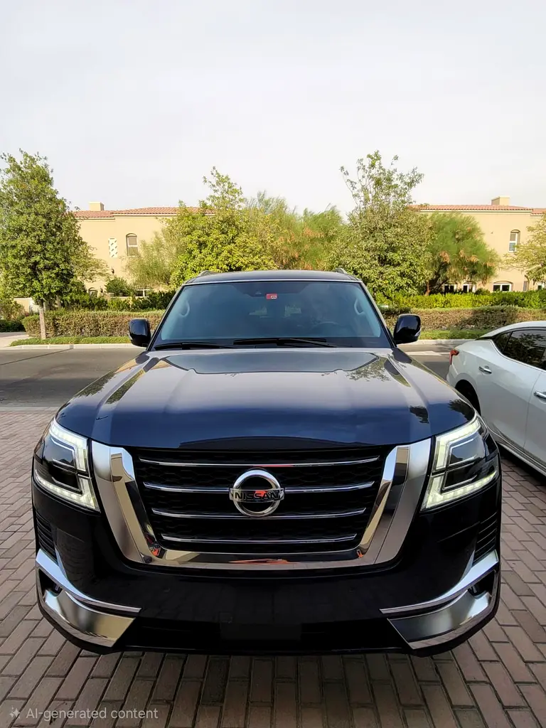 Nissan Patrol 2021 — photo 1 of 9