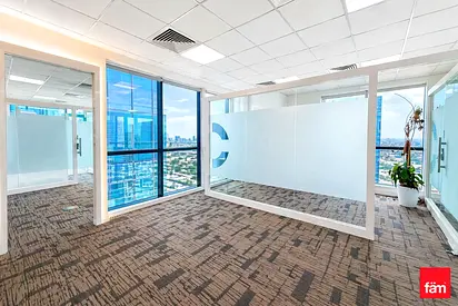 Near Metro | High Floor | Community Expert
