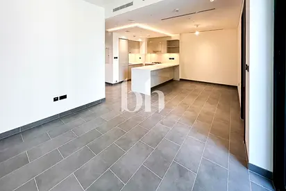 Unique Layout | Corner Unit | Negotiable