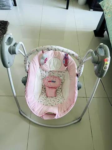 Baby swing