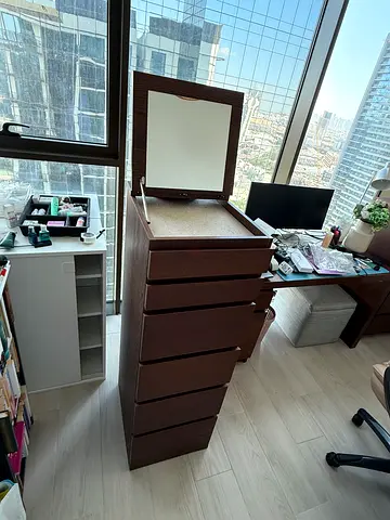 Brown wooden chest of drawers - 6 drawers storage unit
