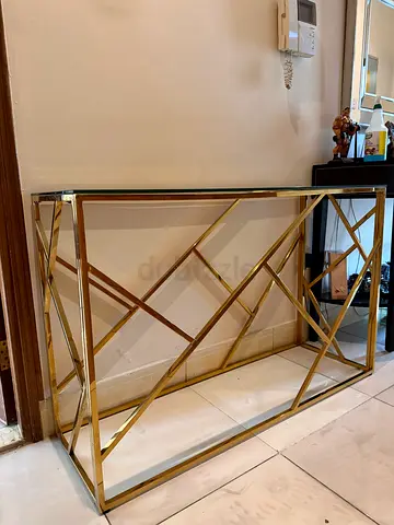 Pan Emirates Gold Corridor Table