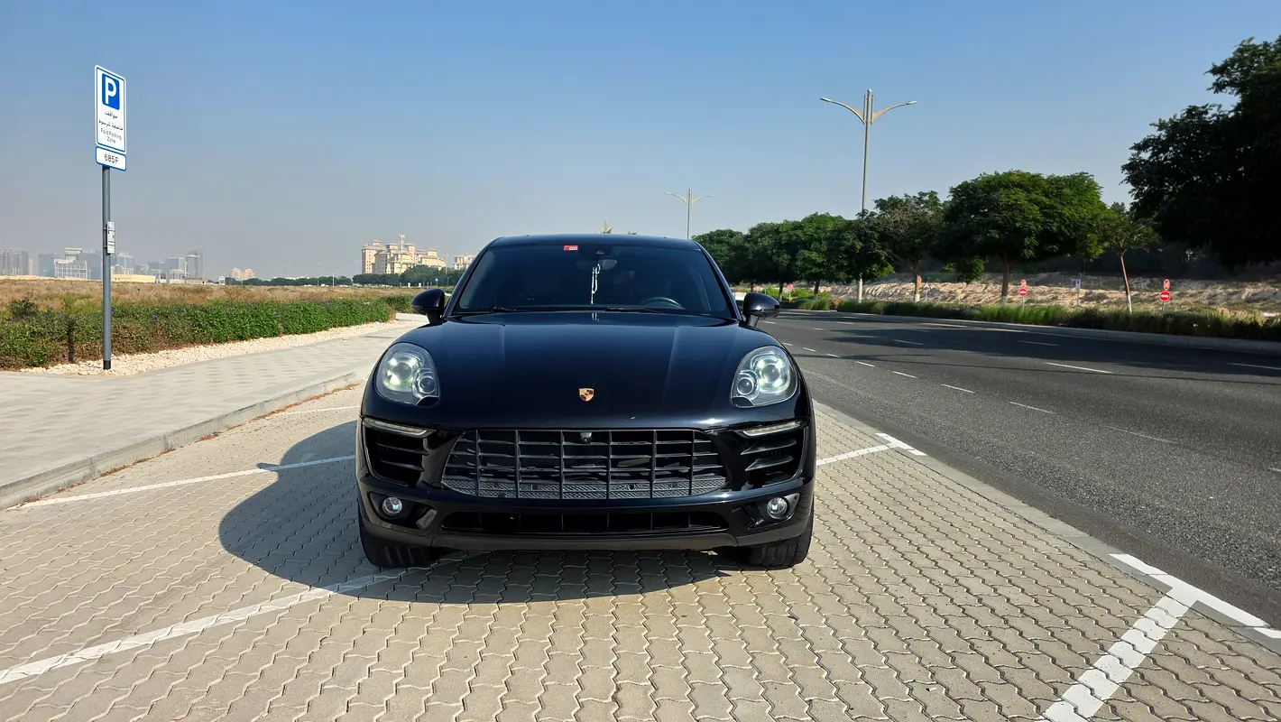 Porsche Macan 2017 — photo 1 of 15