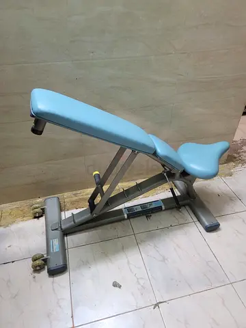 Adjustable bench