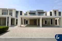 Furnished | Close to Pool | Available June