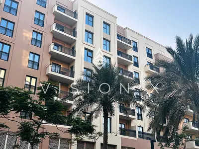 Chic | Walkable Area | Smart Layout