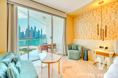 Five | Investment | Hotel Pool Management | Studio