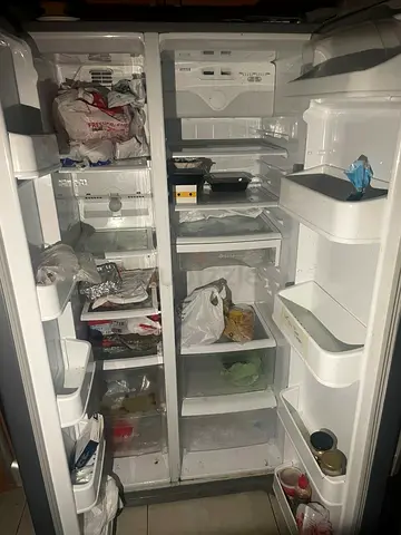 Used Side-by-Side Refrigerator / Freezer - 2-Door,