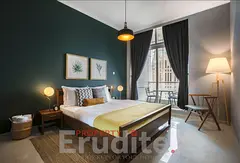 Unfurnished - Marina and Harbour View - High Floor