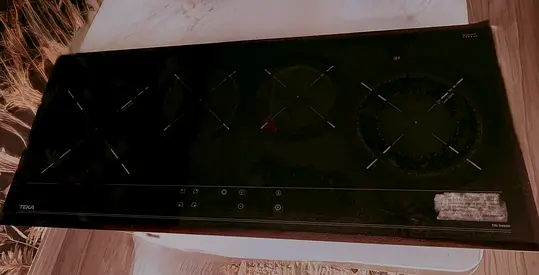 Teka 4-Burner Ceramic Induction Hob - Built-in Glass Top