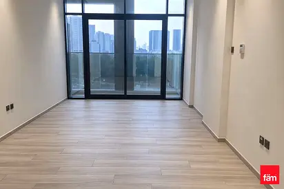 Chiller Free | Ready To Move | Big Size Studio