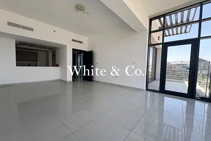 CORNER UNIT | UNFURNISHED | VACANT NOW