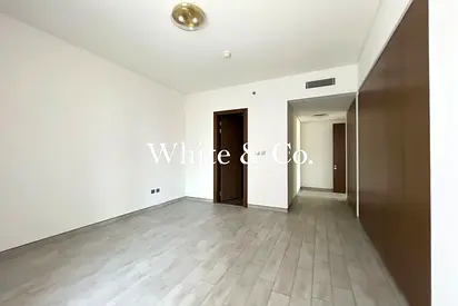 UNFURNISHED | AVAILABLE NOW | LOW FLOOR