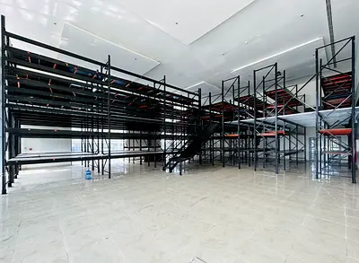 Heavy Duty Racking System Used: Mezzanine/Stairs/GI Grating