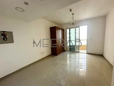 Spacious Studio For Rent | High Floor | Lake View | Vacant | With Balcony