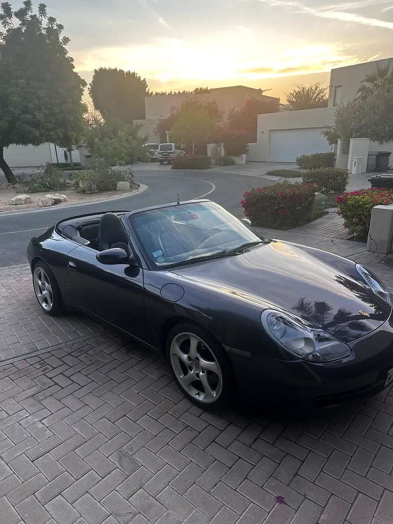 Porsche 911 1999 — photo 1 of 8