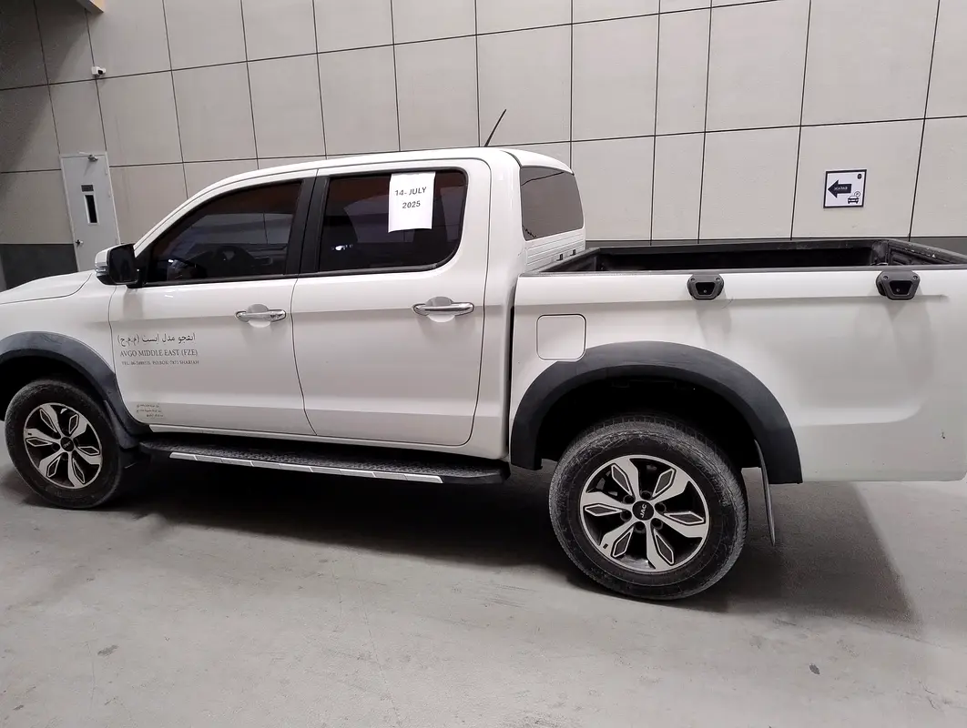 JAC T8 2023 — photo 1 of 5