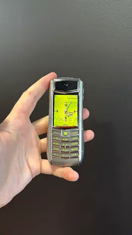 Vertu Ascent TI Green