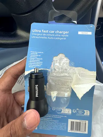 Philips Ultra Fast Car Charger - New in Blister