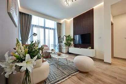 Luxurious 1 BR | Brand New | Park View