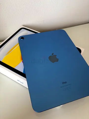 iPad Apple 10th Generation. Blue color. 64GB.