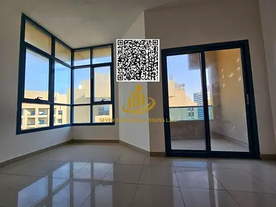 برج الخور عجمان: معلم عصري يجمع بين الراحة والسهولة وأسلوب الحياة الساحلي في قلب المدينة