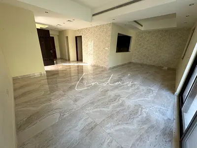 Upgraded | Spacious Layout | Vacant soon