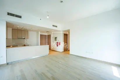 Spacious 3 Bedroom | Mid Floor | Vacant