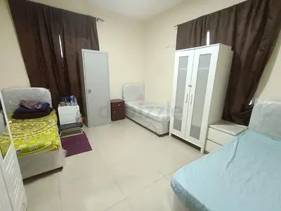 Executive Male Bed Space available in Mankhool