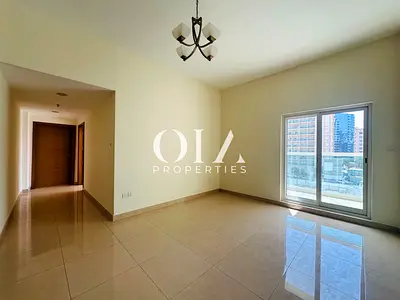 شقة فسيحة بغرفتي نوم | 4Direction Residence 1 | إمكانية الدخول إلى الشرفة والمسبح
