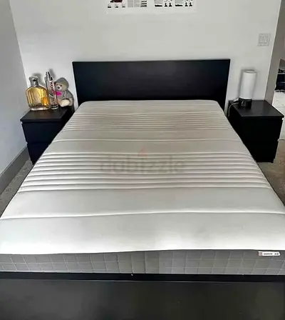 IKEA Malm queen size bed with ikea mattress