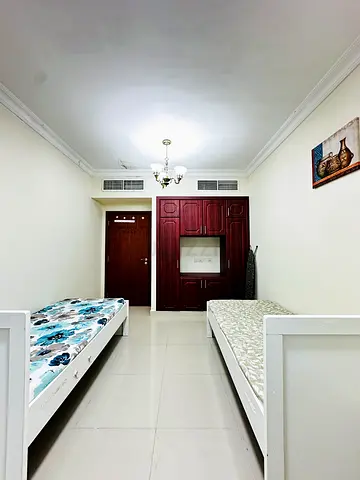EXECUTIVE FURNISHED BACHELOR BED SPACE NEAR ADCB METRO
