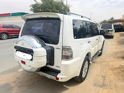 3.8L GLS Top 5 Door 2012 - GCC Specs