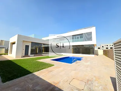 Luxury Modern Villa with Open Living Space