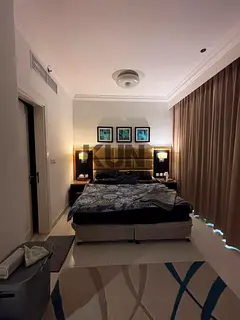 Furnished Studio | Vacant | High Floor | Park View