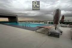 First Tenant || High Floor || Community View