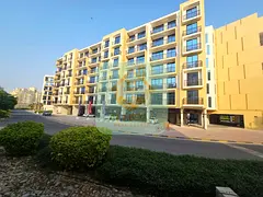 1BR - Golf View - Freehold - Tenanted