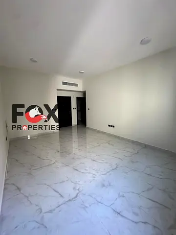 market anA room and a hall, first tenant, with a very spacious and distinctive area. Jurf 3, very close to the Chinese market and Fazza Supermarket.