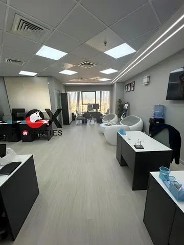 تكيف مجاني | باركن مجاني | مكتب تجاري للايجار في الراشديه عجمان | برج تجاري | موقع مميز