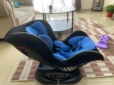 Used infant car seat - good condition, blue/black