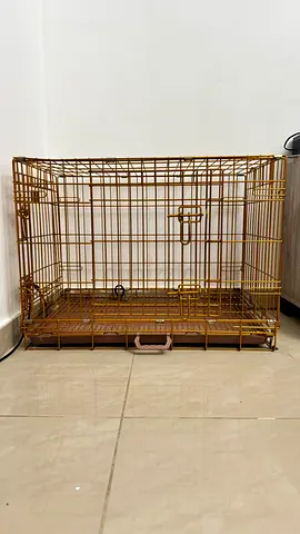 Medium metal pet cage with removable tray - good condition