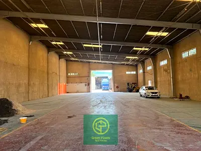 Ras Al Khor 7,500 sq. Ft warehouse road facing in a prime location