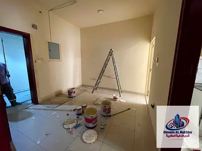 شقة غرفة وصالة للإيجار في النباعة مع بلكونة وتكييف وغاز مركزي قريب من بنك دبي الإسلامي ولولو والمبارك سنتر