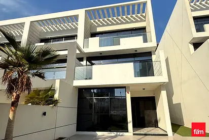 Corner Unit | All EnSuite | Private Lift & Garden