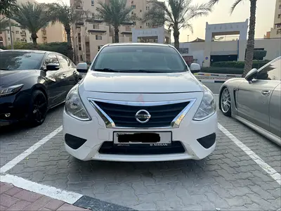 Nissan Sunny 2020
