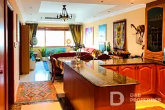 ONE OF ONE | EXCEPTIONAL LAYOUT | FULL MARINA VIEW