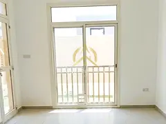 Single Row | 2BR Townhouse | Vacant
