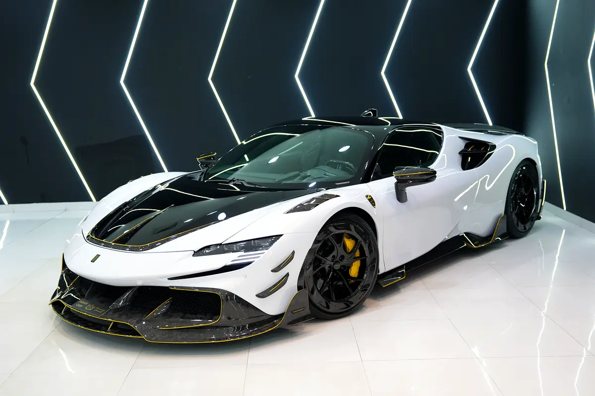 Ferrari SF90 Stradale 2022 — photo 1 of 19