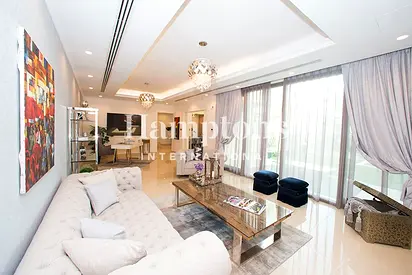 Courtyard Villa|Rare Corner Unit |Next to Entrance