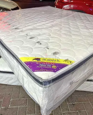 Queen size spring mattress